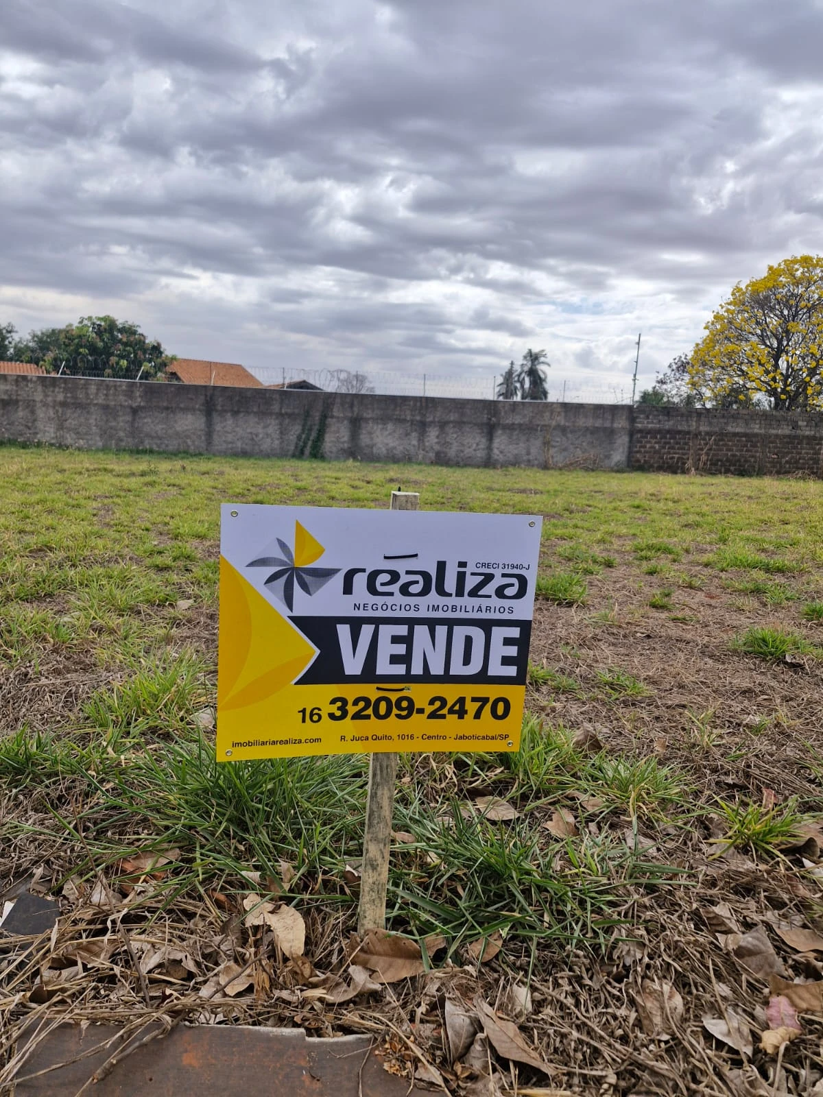 Terreno com excelente topografia e localização