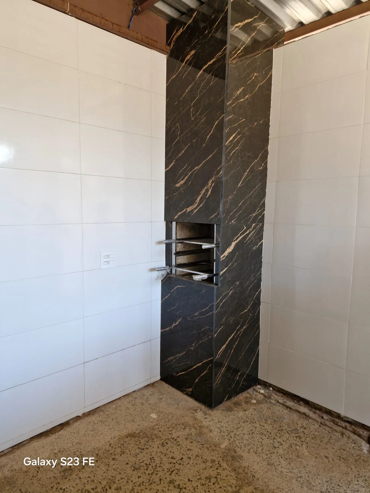 Casa com 2 dormitórios e área de lazer