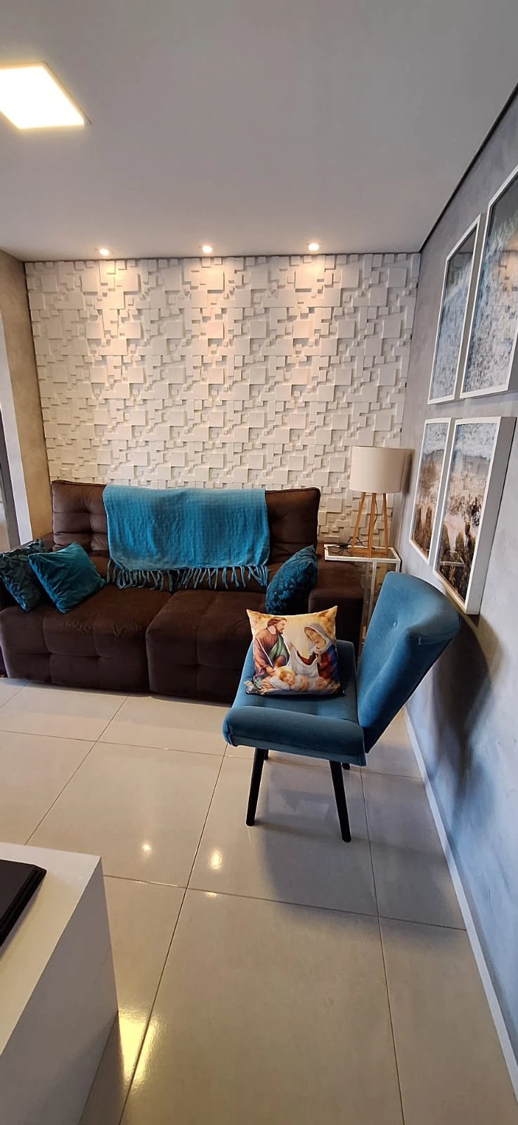 Apartamento no centro, com 2 dormitórios (sendo 1 suíte)