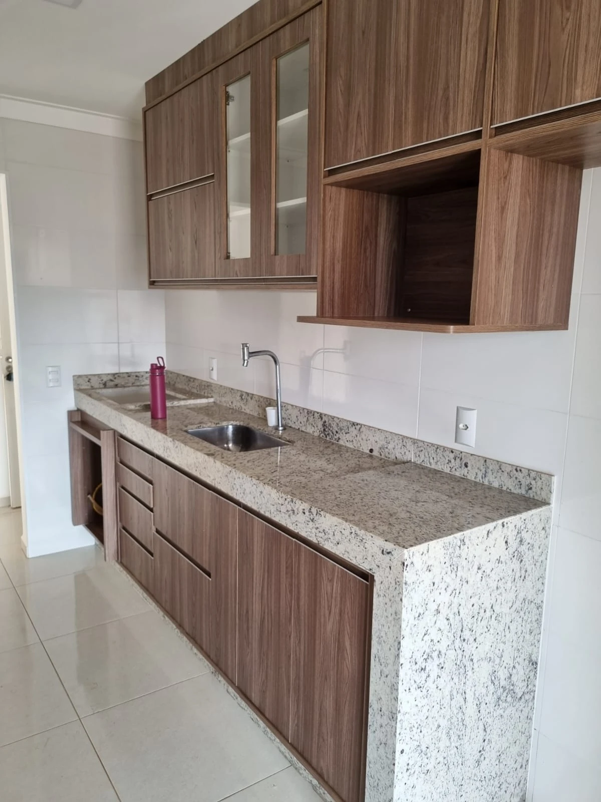 Apartamento com 2 dormitórios no Centro da cidade.
