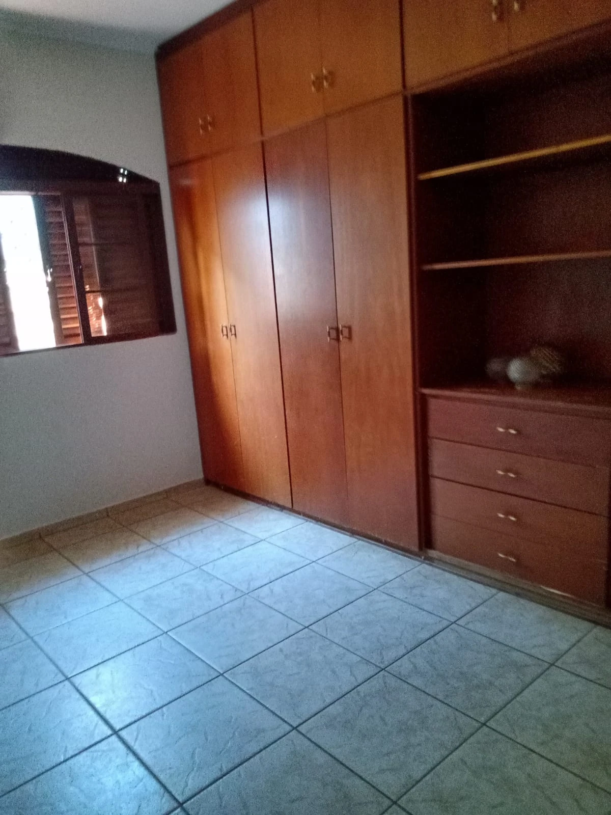 Casa com 3 dormitórios (sendo 1 suíte), próxima ao centro