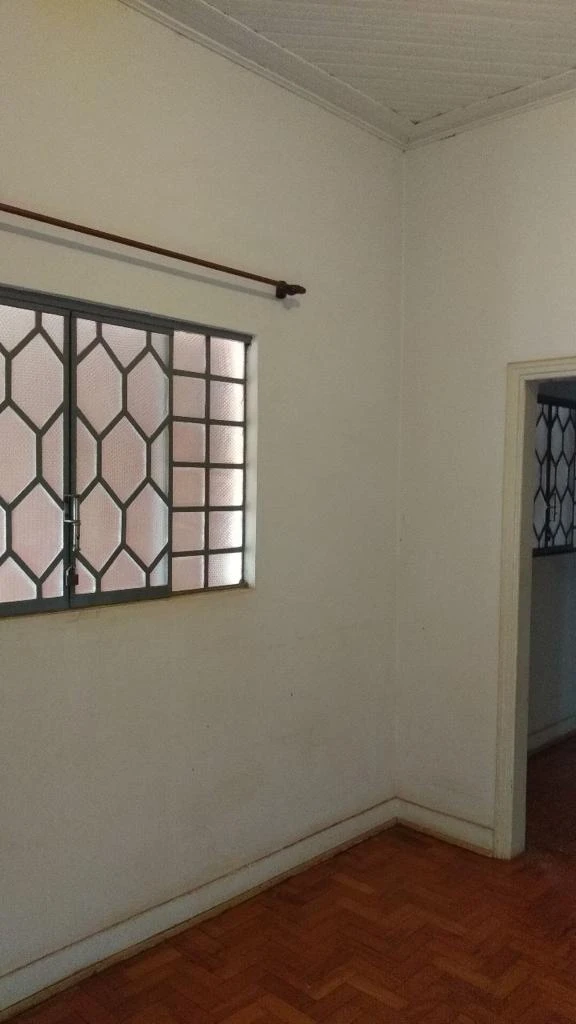 Casa com 3 dormitórios no Centro da cidade.