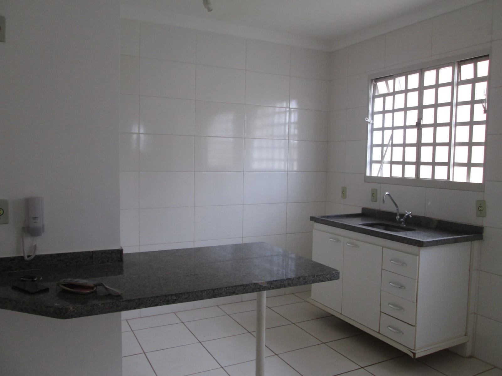 Apartamento com 1 dormitório
