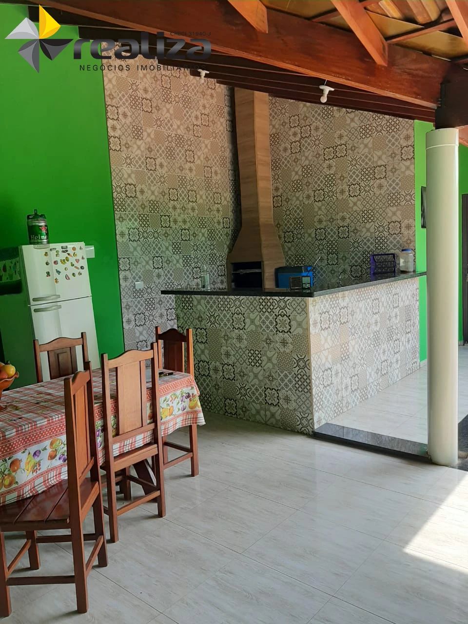 Casa com 2 dormitórios sendo 1 suíte