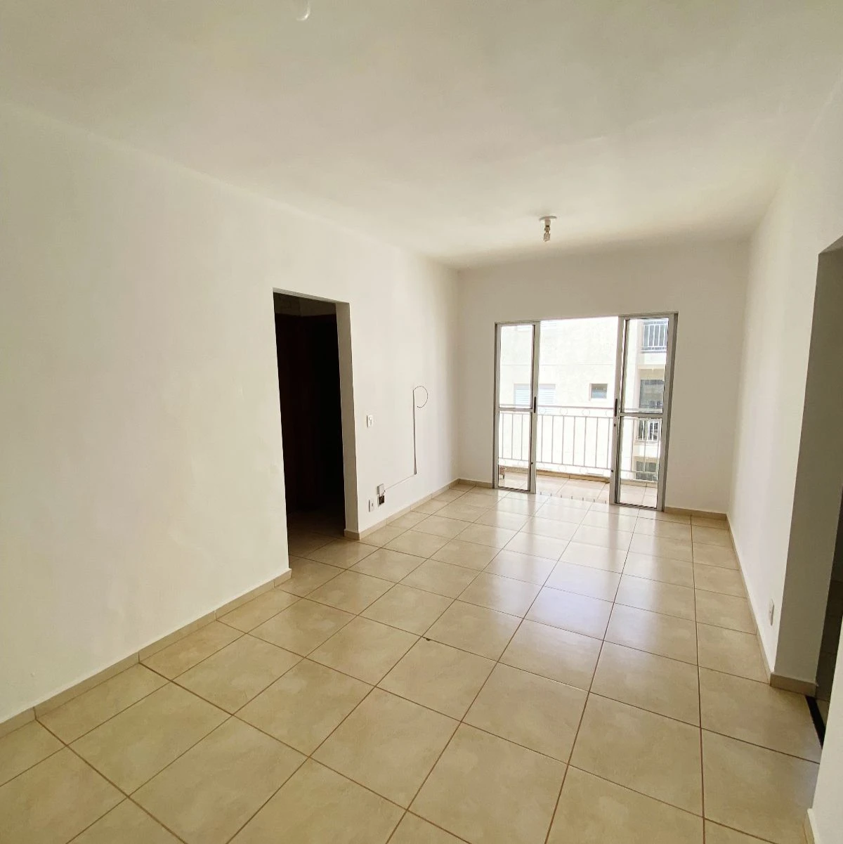 Apartamento com 2 dormitórios  no bairro Nova Jaboticabal.