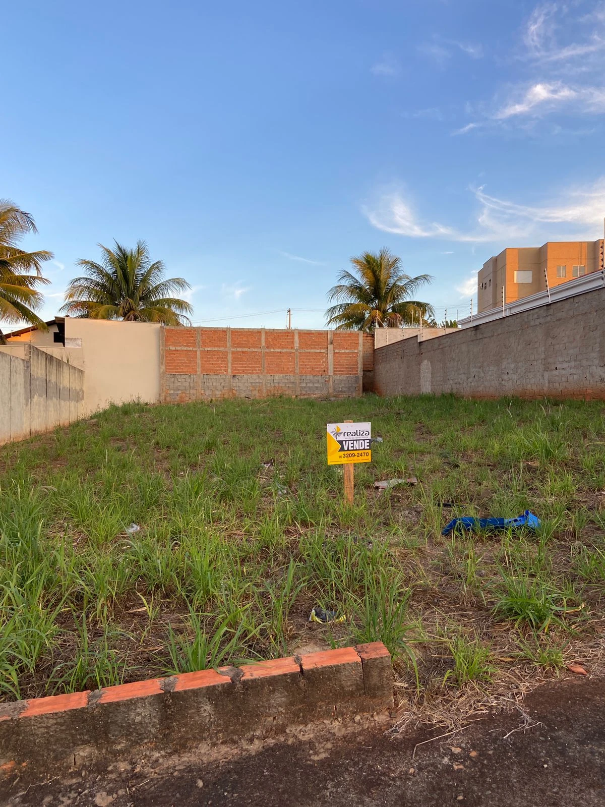Terreno com 225m²