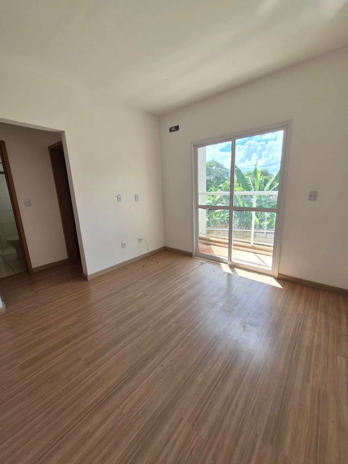 Apartamento com 2 dormitórios próximo à UNESP
