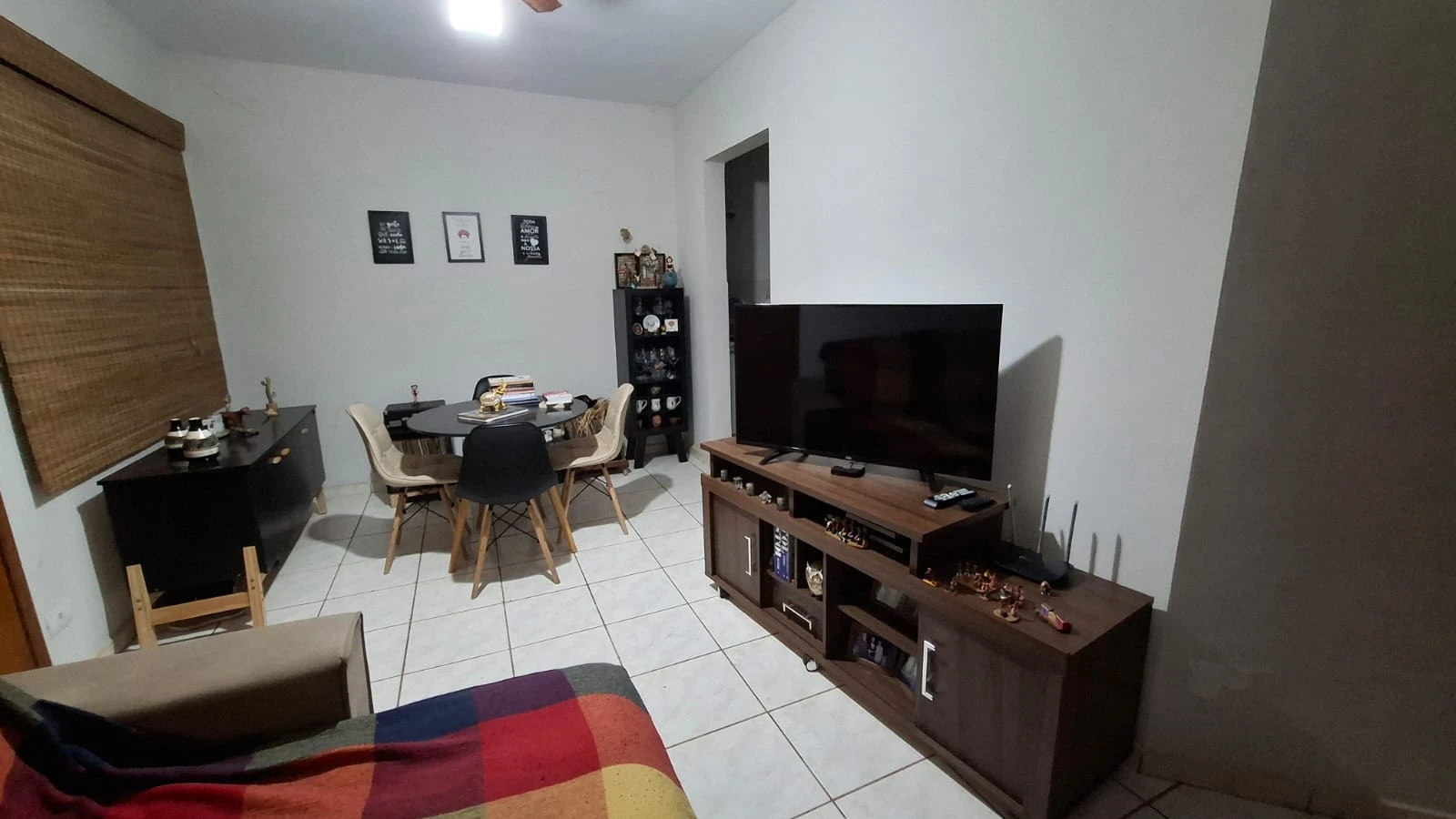 Apartamento com 1 dormitório mobiliado (térreo com quintal privativo)