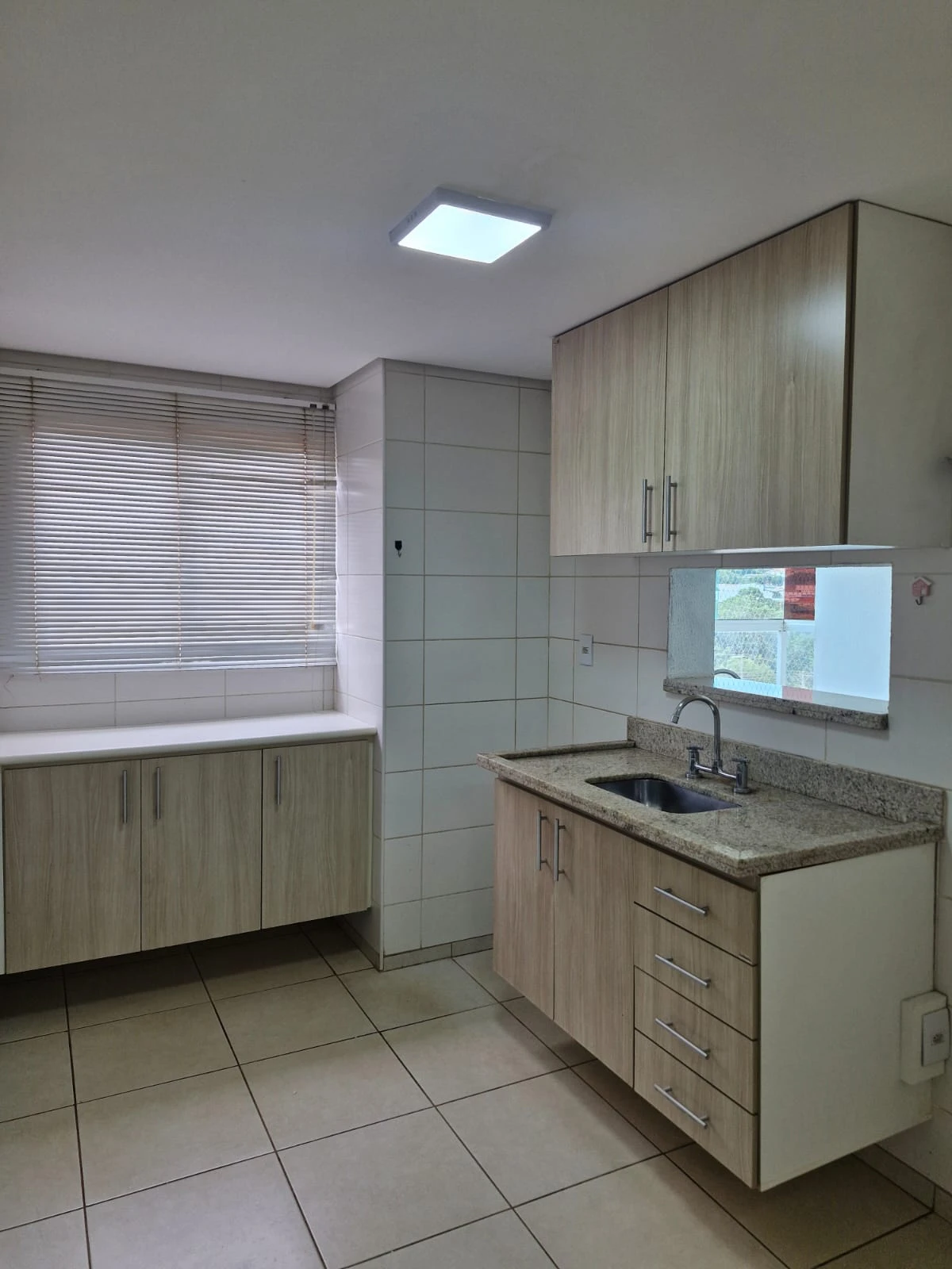 Apartamento com 3 dormitórios (sendo 1 suíte)