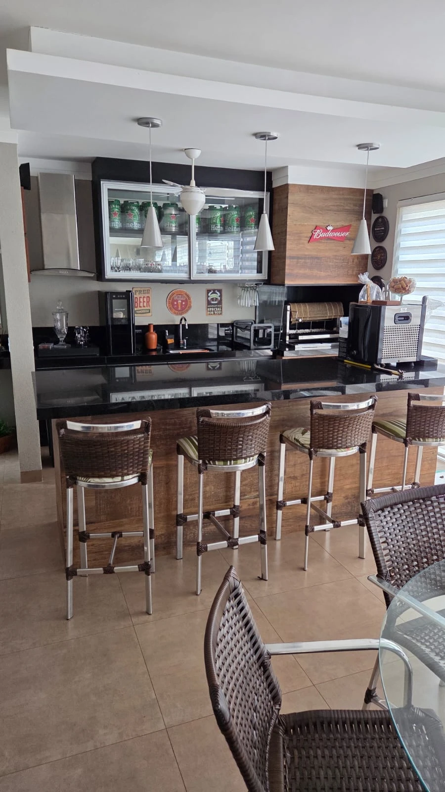 Casa em condomínio fechado com área de lazer