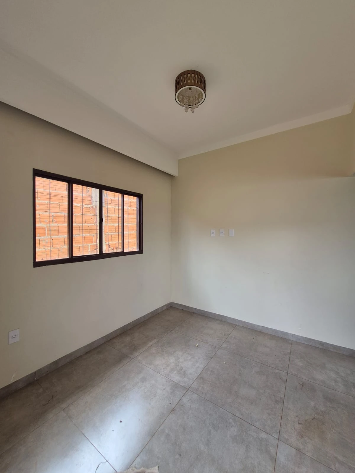 Casa com 1 dormitório