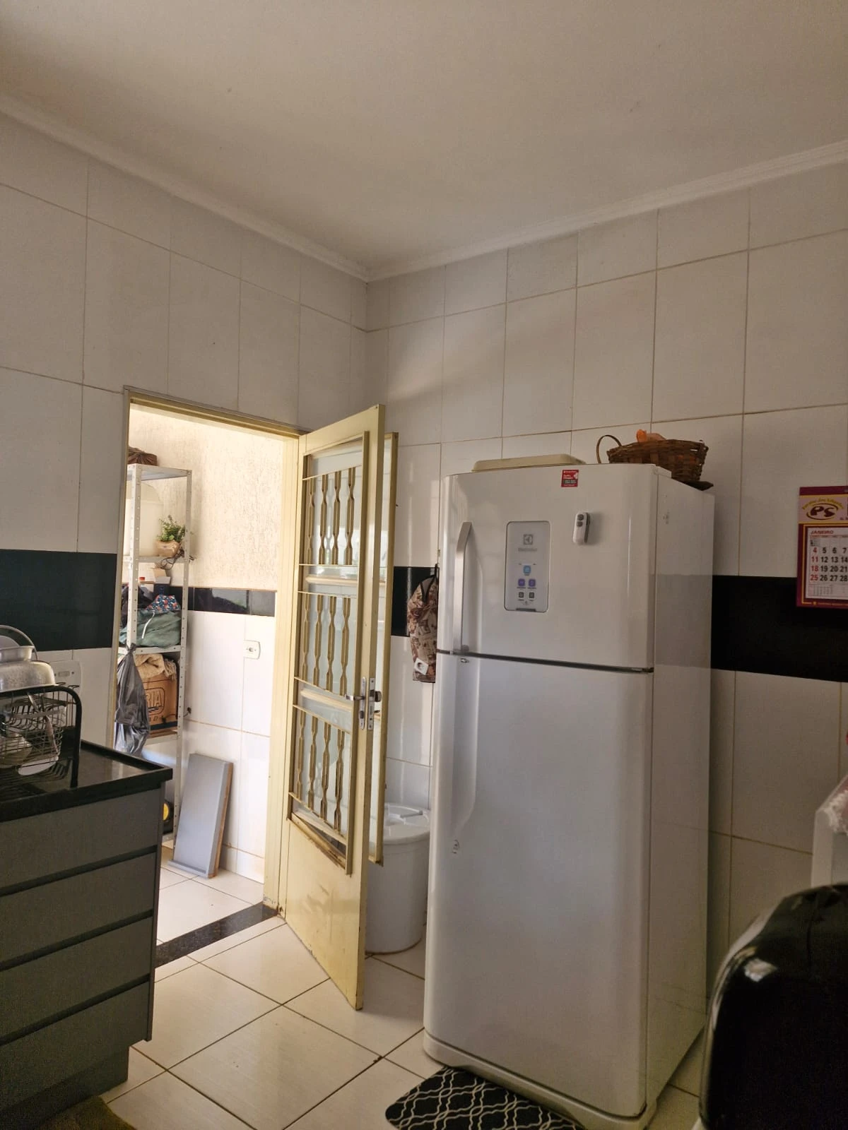 Casa com 3 dormitórios (sendo 1 suíte)