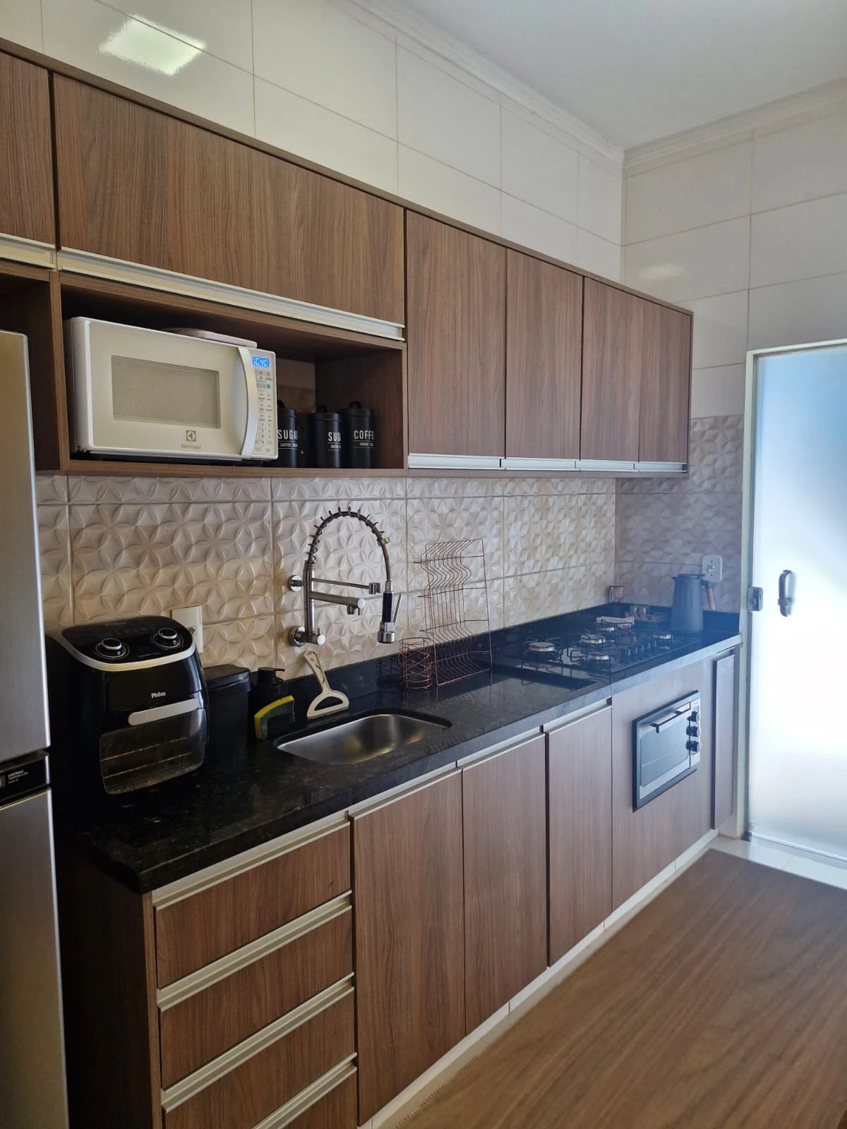Casa com 2 dormitórios e garagem coberta