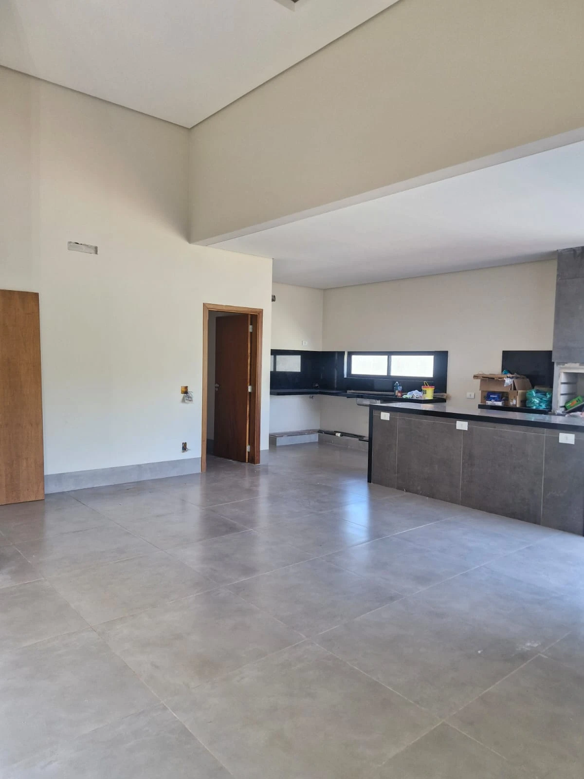 Casa recém construída com 3 suítes (sendo 1 com closet)